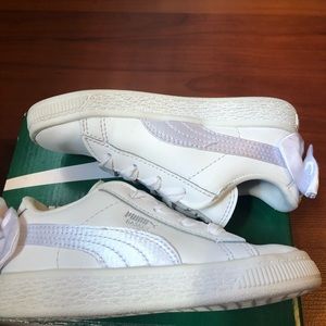 Toddler Girl White Basket Bow Puma size 10